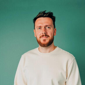 Mihai Fischer Mihai Fischer iOS consultant, helping startups with iOS development, team leading, process creation